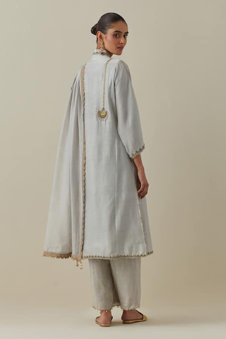 Shop Bunka Grey Silk, Chanderi, Tissue Zari, Stones V-neck Ambreen Work Kurta Pant Set at Aza Fashions Shop_Bunka_Grey Silk, Chanderi, Tissue Zari, Stones V-neck Ambreen Work Kurta Pant Set _at_Aza_Fashions
