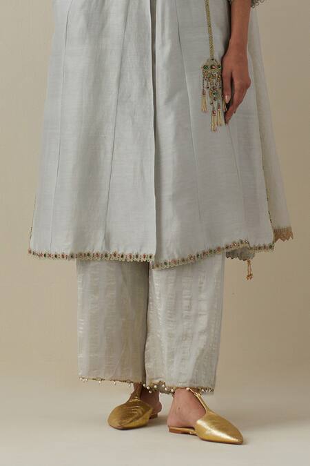 Bunka Grey Silk, Chanderi, Tissue Zari, Stones V-neck Ambreen Work Kurta Pant Set Online at Aza Fashions Bunka_Grey Silk, Chanderi, Tissue Zari, Stones V-neck Ambreen Work Kurta Pant Set _Online_at_Aza_Fashions
