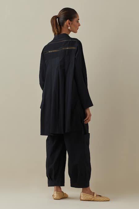 Shop Bunka Black Cotton Poplin Plain Nada Cargo Pant at Aza Fashions Shop_Bunka_Black Cotton Poplin Plain Nada Cargo Pant _at_Aza_Fashions