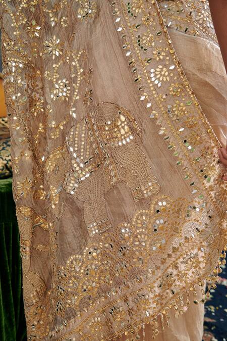 Shop Itrh Ivory , Gaja Kavya Gota Patti Embroidered Saree With Blouse Online at Aza Fashions Shop_Itrh_Ivory , Gaja Kavya Gota Patti Embroidered Saree With Blouse _Online_at_Aza_Fashions