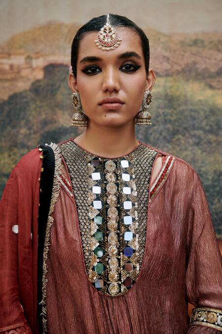 Itrh Red Crepe, Organza Mirrors, Lace, Ishq Arzoo Embroidered Bodice Kurta Pant Set Online at Aza Fashions Itrh_Red Crepe, Organza Mirrors, Lace, Ishq Arzoo Embroidered Bodice Kurta Pant Set _Online_at_Aza_Fashions