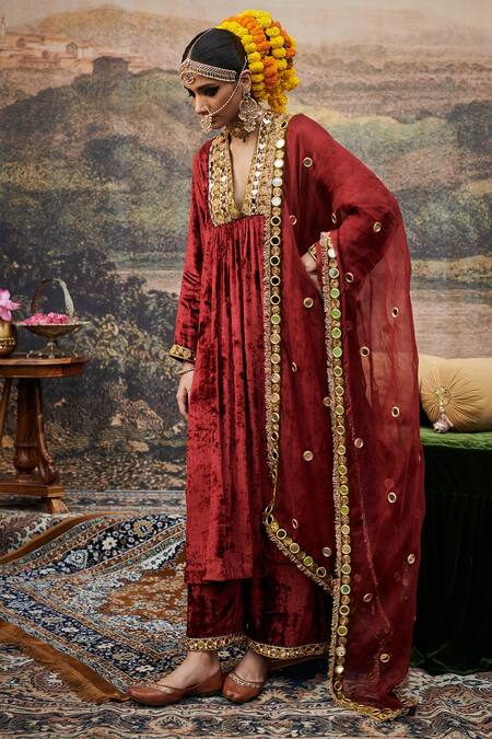 Buy_Itrh_Red Velvet, Organza Zari, Mirrors, Surkh Shahi Mirrorwork Kurta Pant Set _Online_at_Aza_Fashions