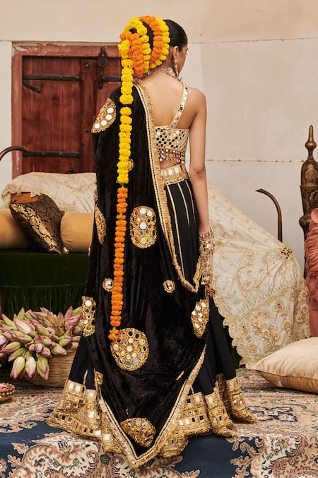 Itrh Sheesh Shyama Embroidered Bridal Lehenga Set 