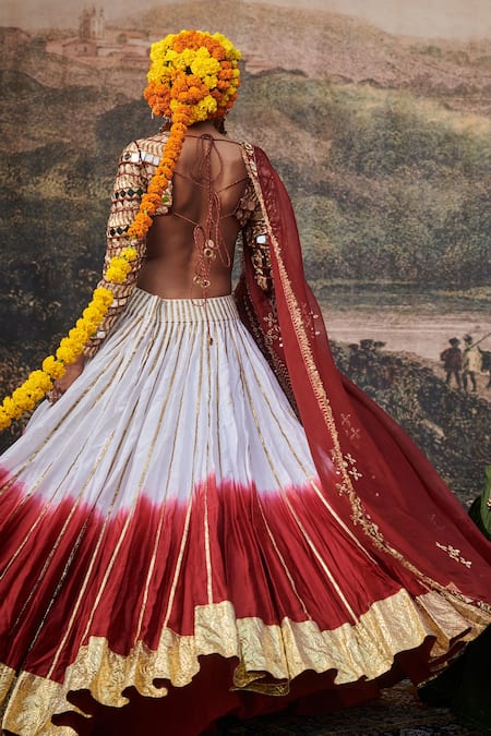 Itrh Surkh Gota Detailed Ombre Lehenga Set 