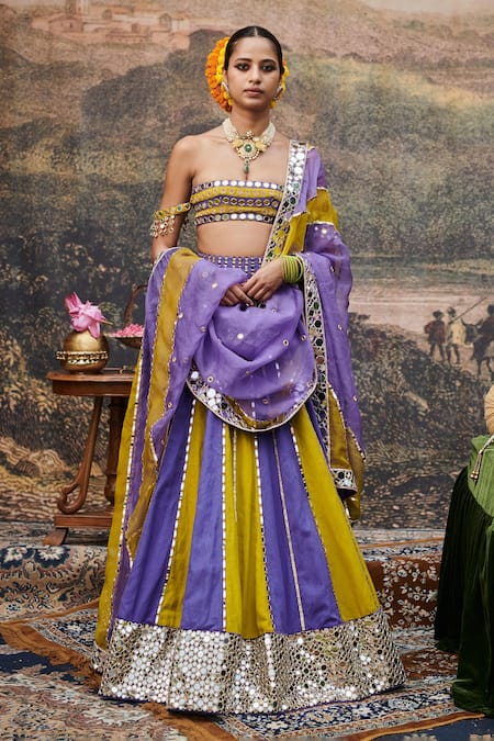 Itrh Hari Varn Color Block Lehenga Set 