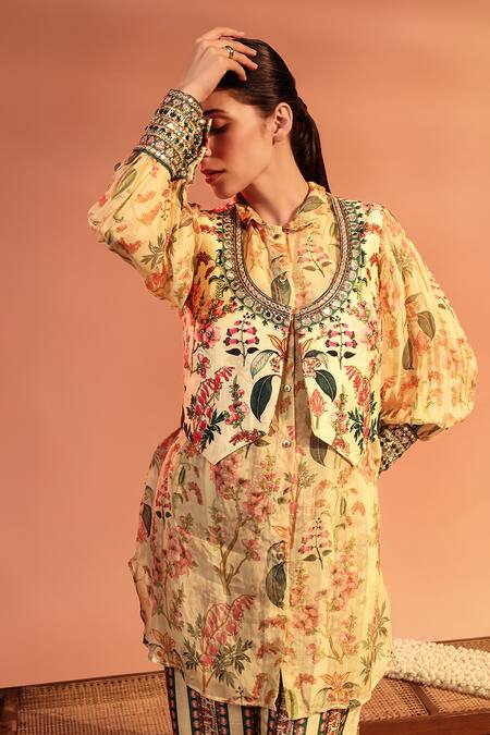 Shop Soup By Sougat Paul Cream Organza, Silk Mirrors, Tamaya Floral Print Kurta Set With Jacket Online at Aza Fashions Shop_Soup By Sougat Paul_Cream Organza, Silk Mirrors, Tamaya Floral Print Kurta Set With Jacket _Online_at_Aza_Fashions