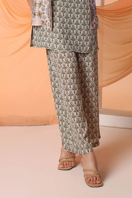 Soup By Sougat Paul Green Linen, Crepe Embroidery, Sequins Eraya Floral Print Jacket And Pant Set Online at Aza Fashions Soup By Sougat Paul_Green Linen, Crepe Embroidery, Sequins Eraya Floral Print Jacket And Pant Set _Online_at_Aza_Fashions