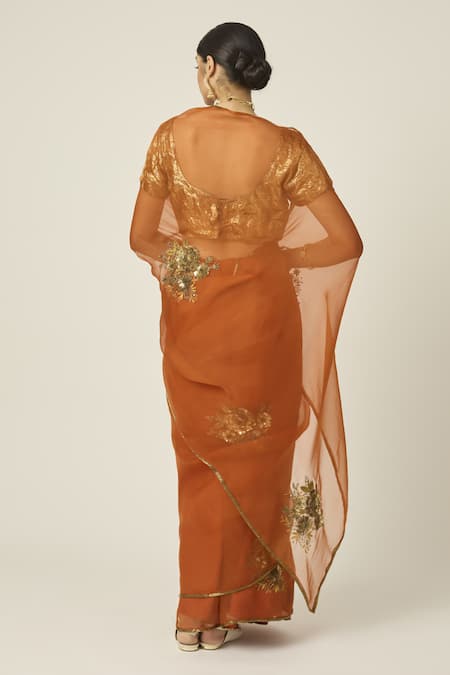 Peeli Dori Paro Floral Motif Embroidered Saree With Blouse 