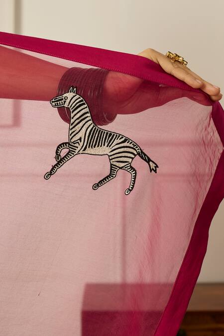 Buy_Peeli Dori_Pink Silk Organza Embroidered Resham Round Balcao Saree With Blouse _Online_at_Aza_Fashions