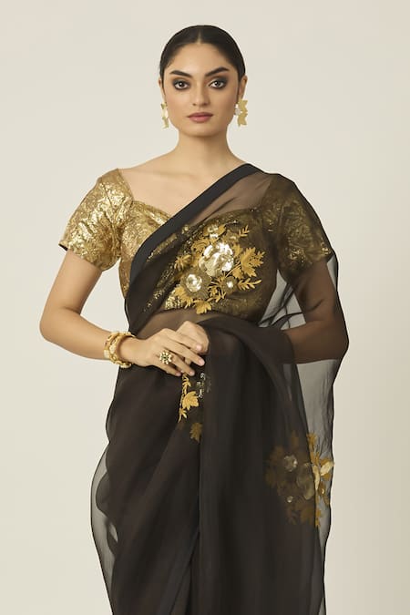 Peeli Dori_Black Silk Organza Embroidery Sweetheart Neck Aradhana Saree With Blouse _Online_at_Aza_Fashions