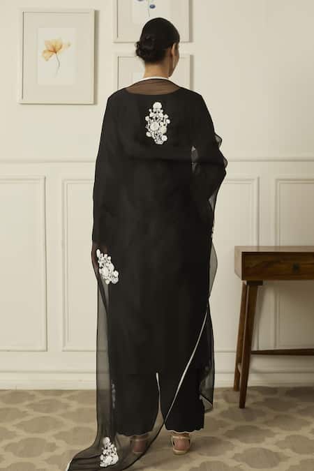 Peeli Dori Reet Chanderi Kurta Pant Set 