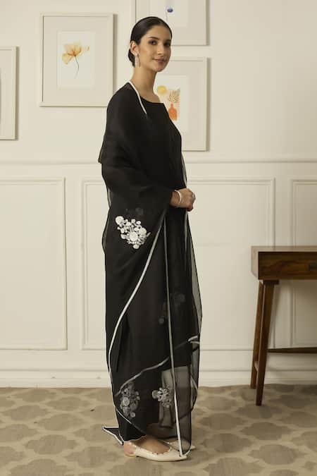 Peeli Dori_Black Chanderi, Silk Organza Embroidery Round Neck Reet Kurta Pant Set _at_Aza_Fashions