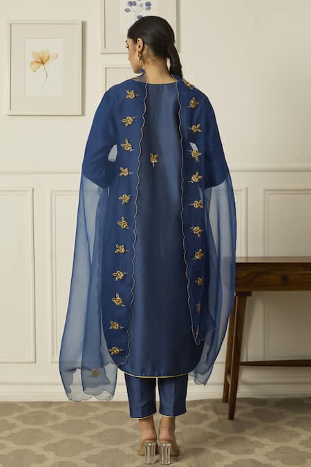 Peeli Dori Rose Zardozi Embroidered Kurta Pant Set 