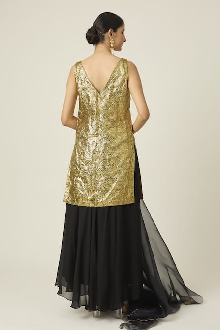 Peeli Dori Metallic Kurta Sharara Set 