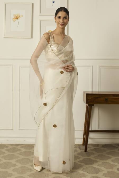Peeli Dori_White Silk Organza Zari, Embroidery Sweetheart Neck Ace Saree With Blouse _Online_at_Aza_Fashions