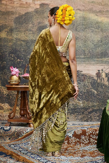 Shop_Itrh_Green Velvet, Chanderi, Lurex Tassels, Mirrors Rang-e-mehfil Saree With Blouse _at_Aza_Fashions
