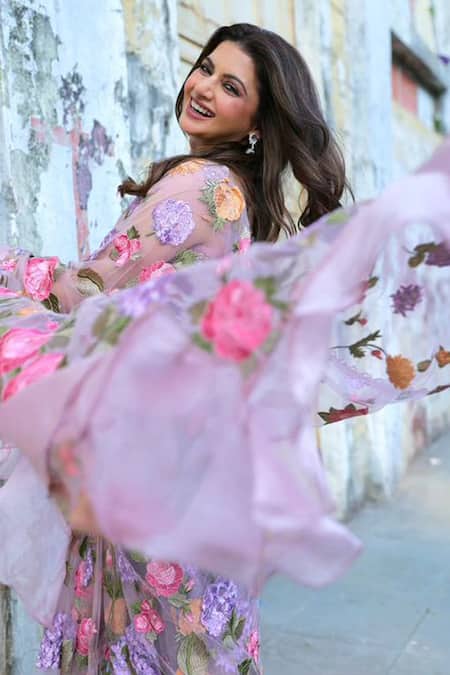 Shop Nikita Vishakha Purple Organza, Jacquard, Net Embroidery V-neck Pre-draped Saree With Blouse Online at Aza Fashions Shop_Nikita Vishakha_Purple Organza, Jacquard, Net Embroidery V-neck Pre-draped Saree With Blouse _Online_at_Aza_Fashions