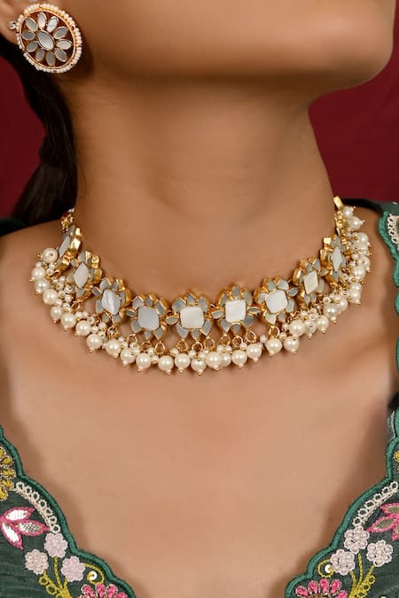 Namasya Flora Mother of Pearl Embellished Choker Set 