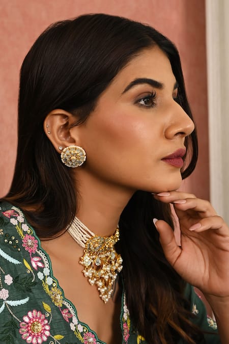 Namasya Noor Mother of Pearl Embellished Choker Set 