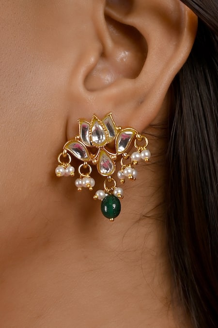 Buy_Namasya_Green Pearls Padma Floret Kundan Embellished Choker Set _Online_at_Aza_Fashions