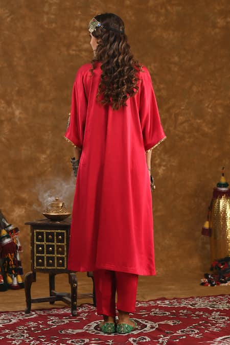 Ekavira Layla Silk Embellished Patchwork Choga With Salwar 