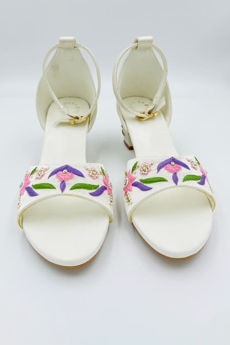 Shop Shiveen Shiveen White Resham Ananda Floral Embroidered Heels at Aza Fashions Shop_Shiveen Shiveen_White Resham Ananda Floral Embroidered Heels _at_Aza_Fashions