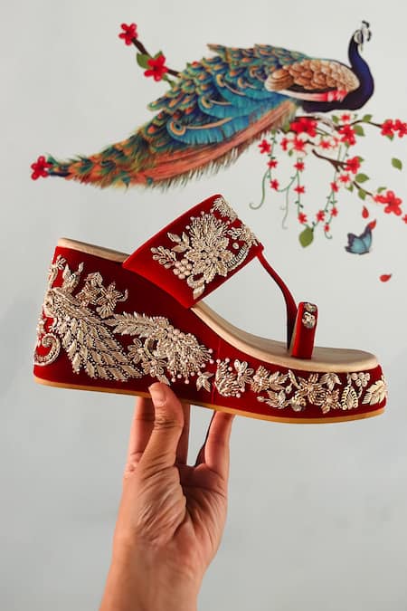 Shiveen Shiveen Roshana Zardozi Embroidered Wedges 