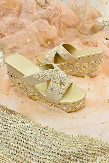 Rajasthani Stuff Cream Zardozi Saalah Embroidered Wedges 