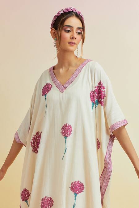 Upavita_Off White Cotton Block Print Carnations V-neck Asymmetric Kaftan With Pant _at_Aza_Fashions