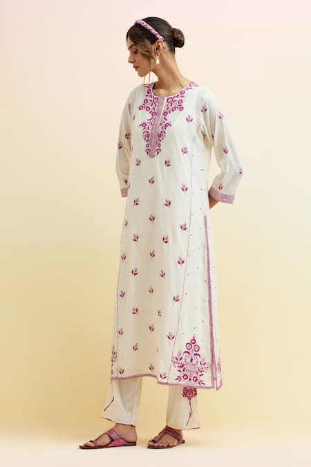 Upavita Off White Cotton, Chanderi Embroidery, Tassels Round Neck Thread Kurta Pant Set at Aza Fashions Upavita_Off White Cotton, Chanderi Embroidery, Tassels Round Neck Thread Kurta Pant Set _at_Aza_Fashions