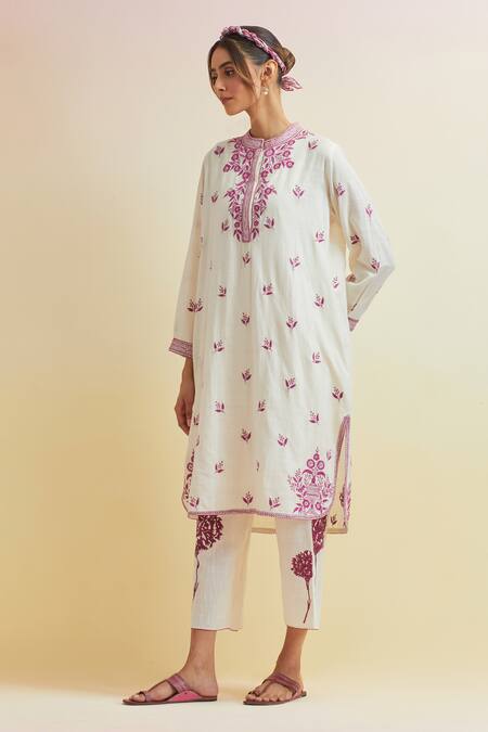 Shop_Upavita_Off White Cotton Embroidered Thread Mandarin Collar Floral Kurta With Pant _Online_at_Aza_Fashions