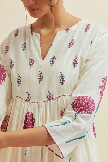 Buy_Upavita_Off White , Satin Carnation Flower Print Gathered Kurta And Pant Set _Online_at_Aza_Fashions