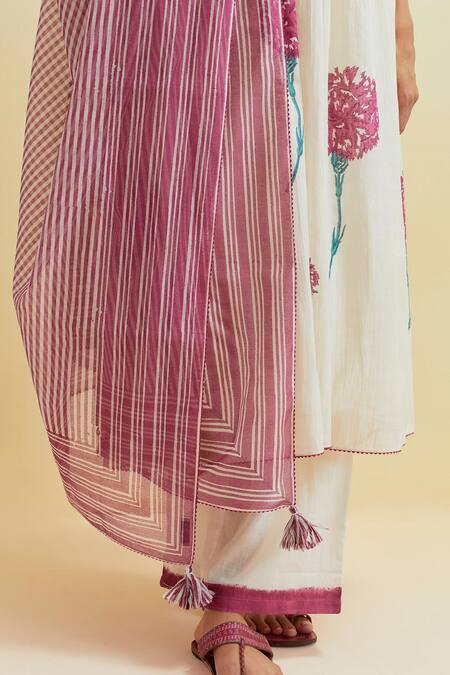 Upavita_Off White , Satin Carnation Flower Print Gathered Kurta And Pant Set _at_Aza_Fashions