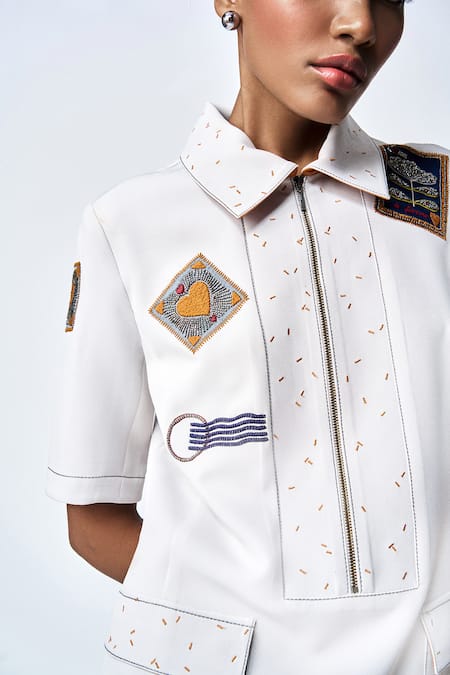 Shahin Mannan White Crepe Patchwork Shawl Neck Stamp Panelled Shift Dress at Aza Fashions Shahin Mannan_White Crepe Patchwork Shawl Neck Stamp Panelled Shift Dress _at_Aza_Fashions