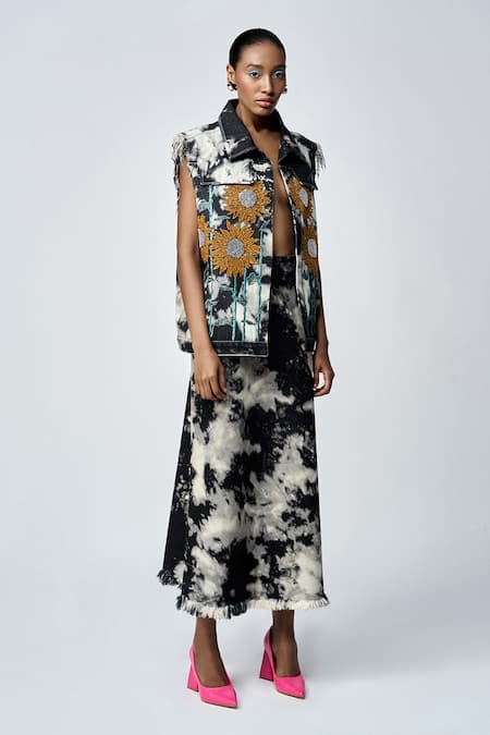 Buy_Shahin Mannan_Grey Denim Embroidery Collared Sunflower Cloud Wash Vest _Online_at_Aza_Fashions