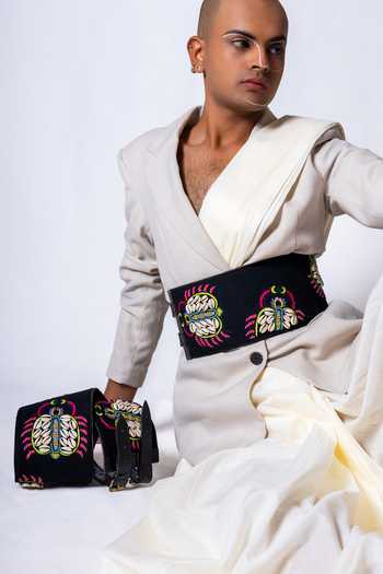 Buy_Krutiarts_Black Embroidery, Beads Tic-tac-toe Crab Belt- Single Pc 