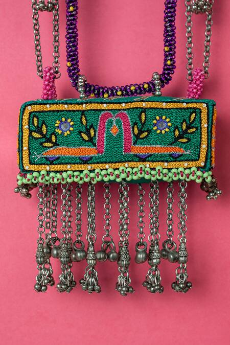 Shop_Krutiarts_Green Chhattakbaari Embroidered Pendant Necklace _Online_at_Aza_Fashions