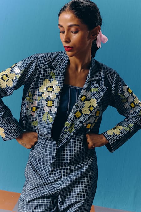 Shop Pooja Rajgarhia Gupta Blue Denim Square Neck Corded Corset at Aza Fashions Shop_Pooja Rajgarhia Gupta_Blue Denim Square Neck Corded Corset _at_Aza_Fashions