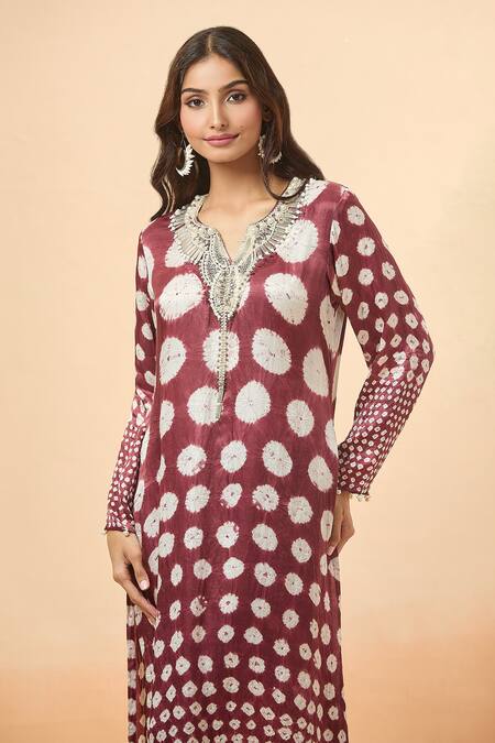 Divya Kanakia Purple Modal, Satin Sequins, Beads Split V-neck Bandhani Woven Kurta And Pant Set at Aza Fashions Divya Kanakia_Purple Modal, Satin Sequins, Beads Split V-neck Bandhani Woven Kurta And Pant Set _at_Aza_Fashions