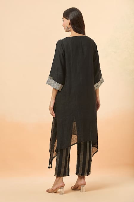 Divya Kanakia Zardozi Embroidered Kurta & Pant Set 