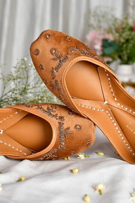 LA Fiza_Beige Azra Hand Embroidered Juttis_Online_at_Aza_Fashions