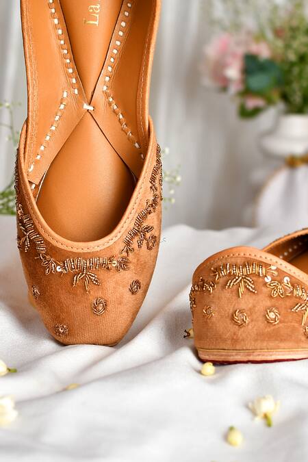 Shop_LA Fiza_Beige Azra Hand Embroidered Juttis_Online_at_Aza_Fashions