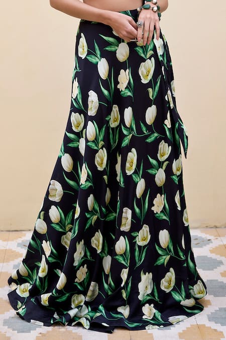 Buy_Baaro Masi_Black Modal, Satin Square Neck Tina Floral Print Lehenga Set _Online_at_Aza_Fashions