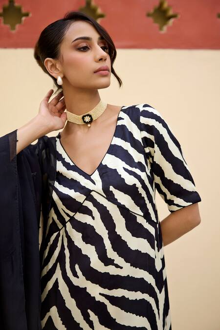 Shop_Baaro Masi_Black Modal, Satin, Organza V-neck Pamela Zebra Print Kurta Pant Set _Online_at_Aza_Fashions