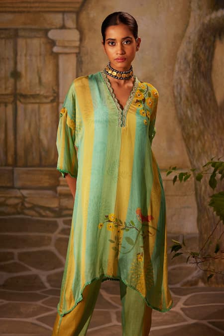 Buy_Basil Leaf_Green Chiffon Embroidery V-neck Floral Bird Print Asymmetrical Kurta With Pant_Online_at_Aza_Fashions