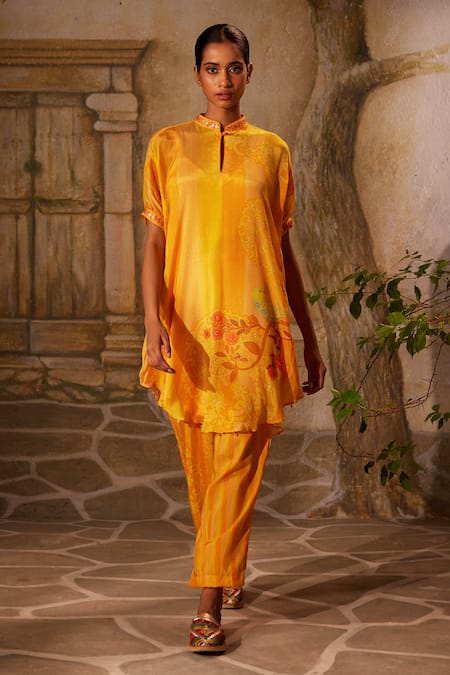 Basil Leaf Floral Bird Embroidered High Low Kurta With Pant 