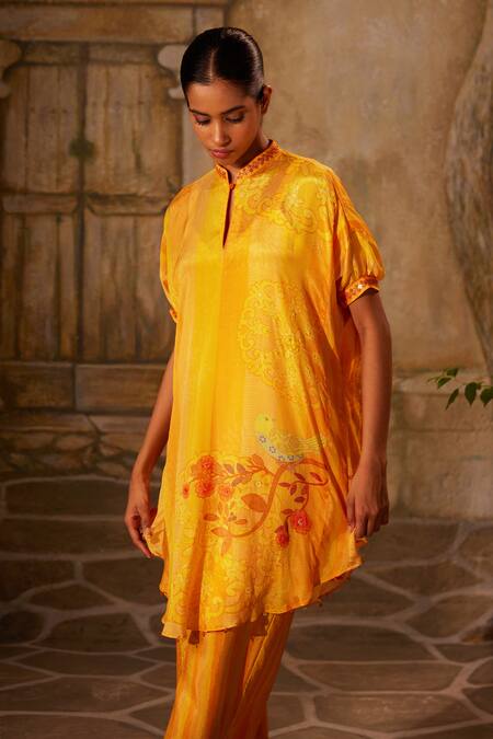 Buy_Basil Leaf_Yellow Chiffon Tassels, Embroidery Floral Bird High Low Kurta With Pant _Online_at_Aza_Fashions