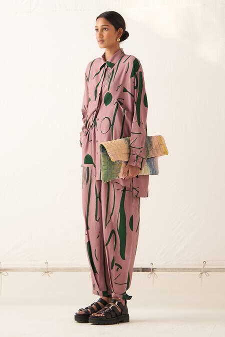 Buy_OFRIDA_Pink Lycra Rough Summer Bf Pant_Online_at_Aza_Fashions