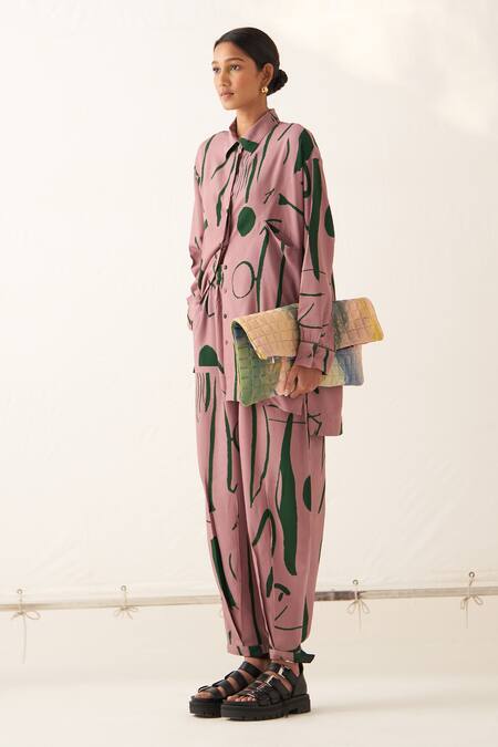 Buy_OFRIDA_Pink Lycra Collared Rough Summer Suri Shirt_Online_at_Aza_Fashions