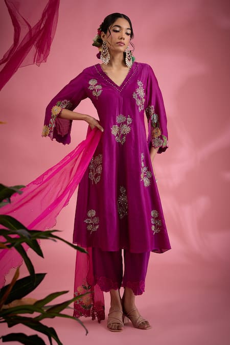 Show Shaa Embroidered Patch Kurta With Pant 